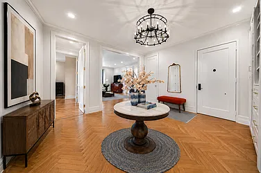905 West End Avenue, #81