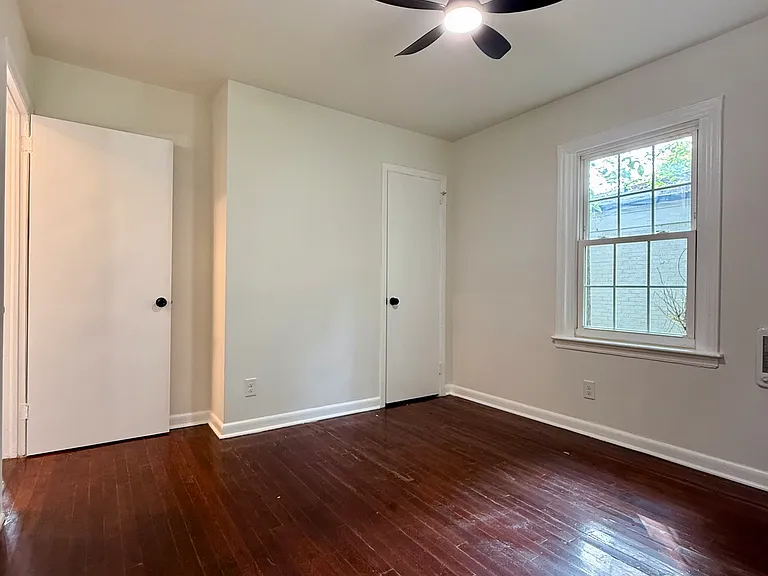 641 Miller St — Photo 14