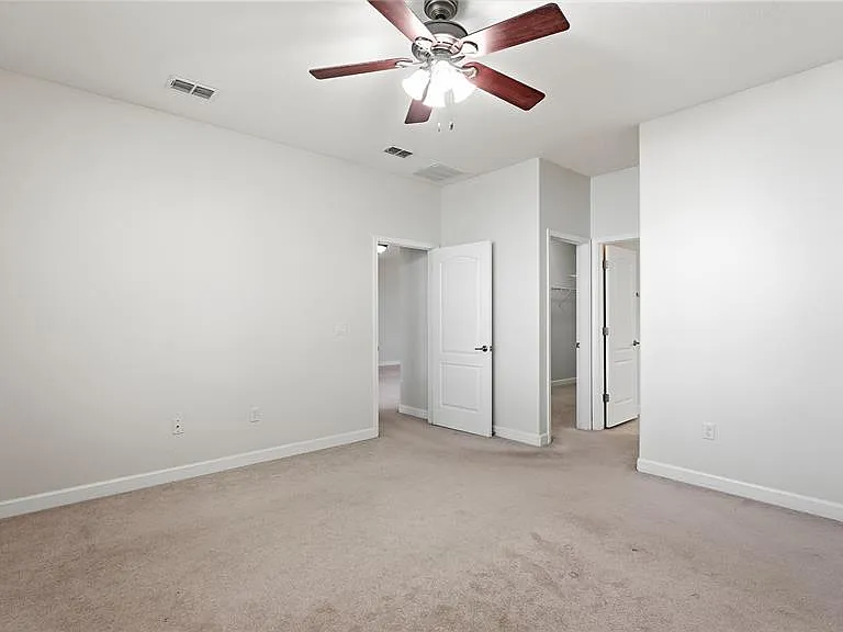 2217 Crosston Cir — Photo 16