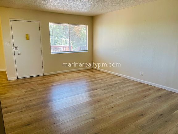 2nd image of 1494 Valle Vista Ave