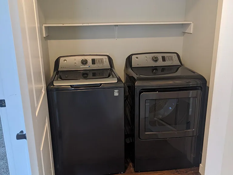 110 Lincoln Ave — Photo 3