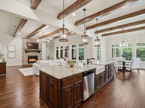 137 Sanderling Ln, Montgomery, TX 77316