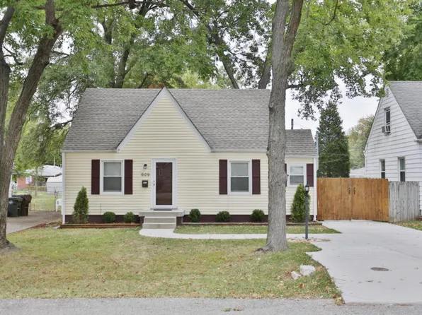 609 Marquette Dr, Louisville, KY 40222