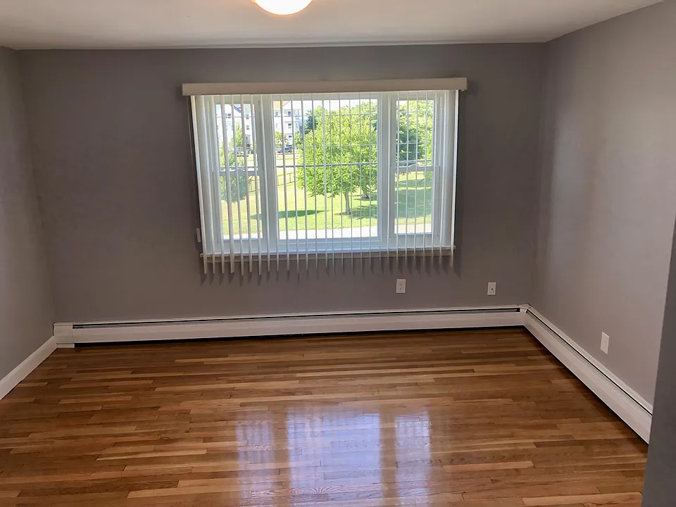 431 King Philip St #2