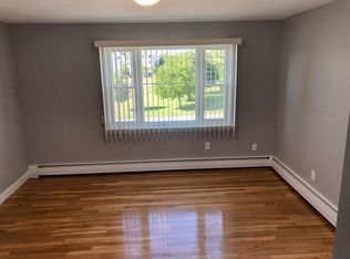 431 King Philip St, Fall River, MA 02724