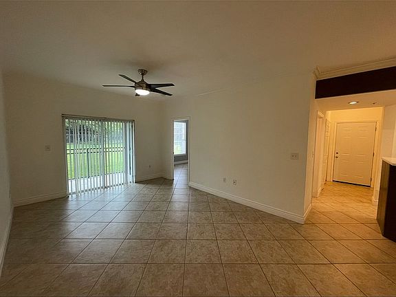 5th image of 3701 Castle Pines Ln APT 3917