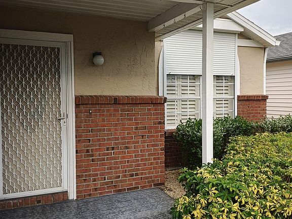 3rd image of 4141 Green Oak Dr