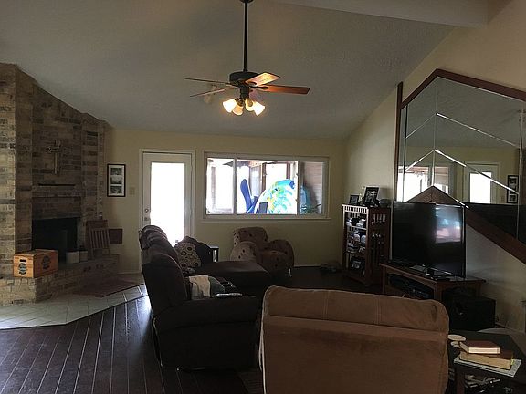 4th image of 14022 Kathi Lynn Ln