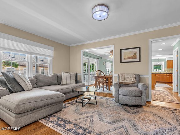 5th image of 10 Powell Avenue