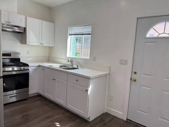 245 E Adams Blvd, Los Angeles, CA 90011