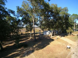 15852 SE 257th Terrace Rd, Umatilla, FL 32784