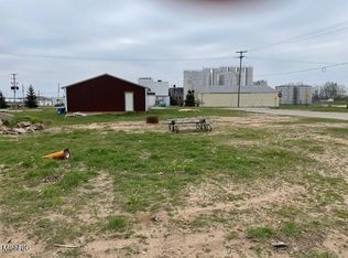 716 Harroun St, Belding, MI 48809