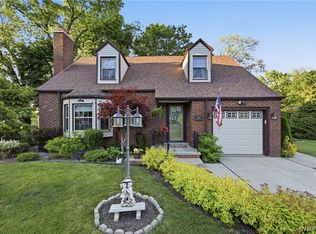 1306 Thorndale Ave, Niagara Falls, NY 14305