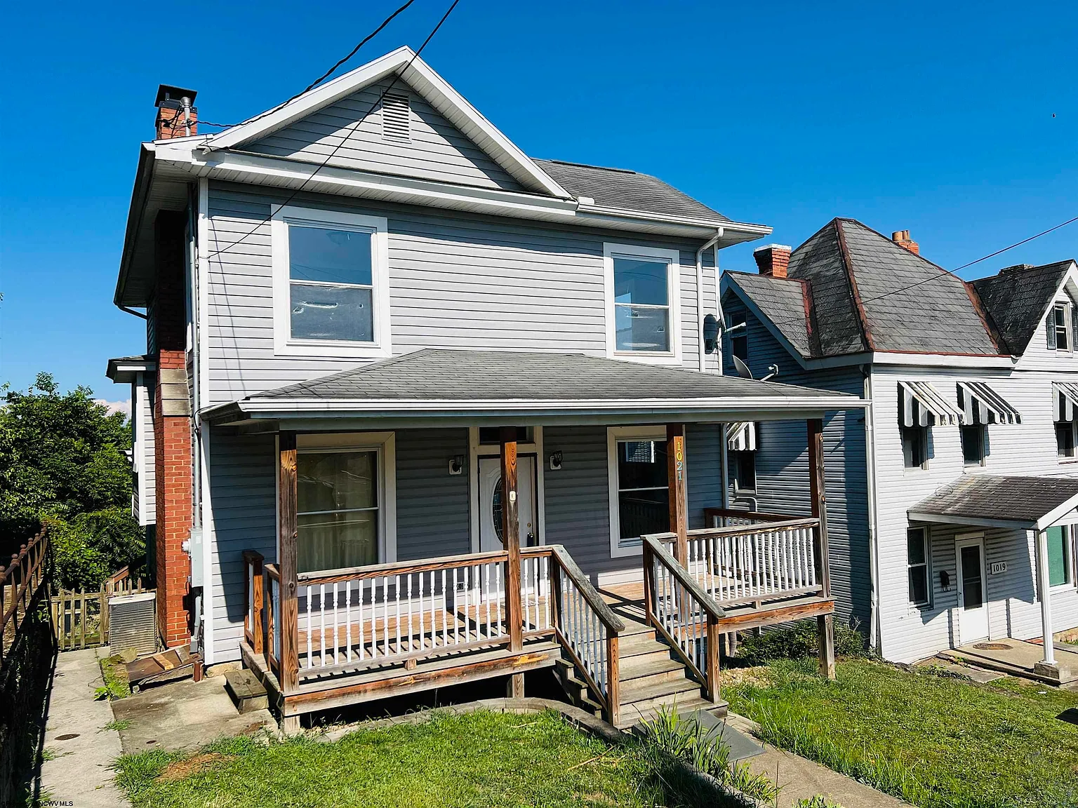 1021 McCoy St photo 1