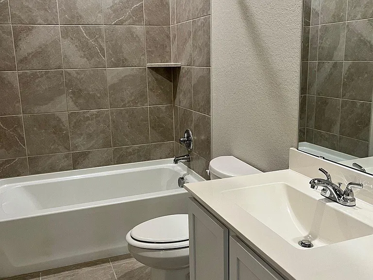 9223 Grand Western — Photo 15