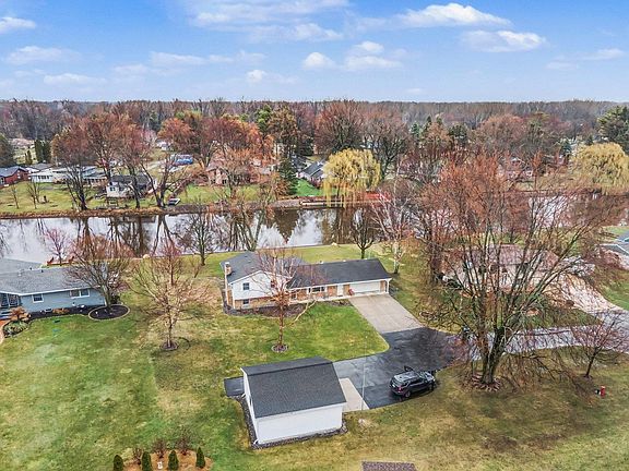 2nd image of 3315 Harris Ln