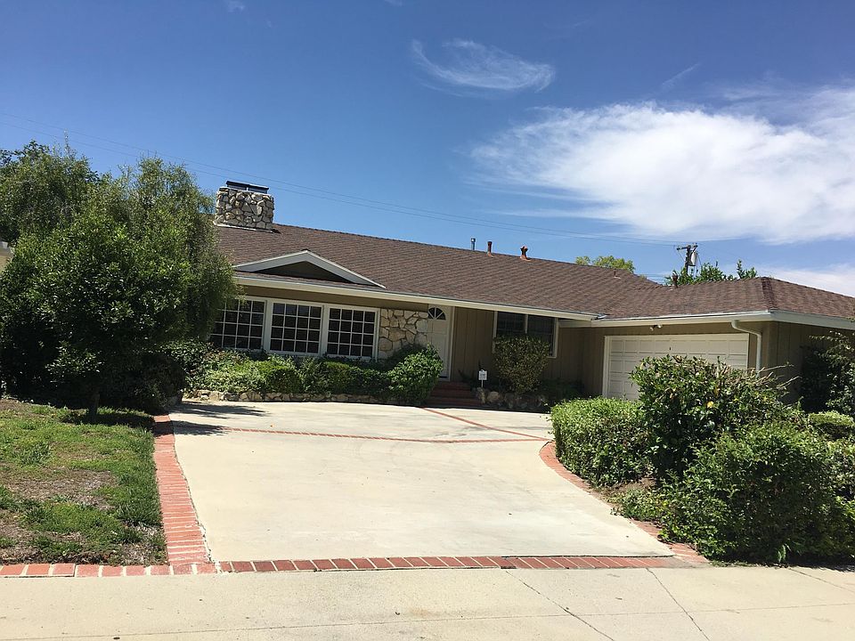 1st image of 23847 Oxnard St