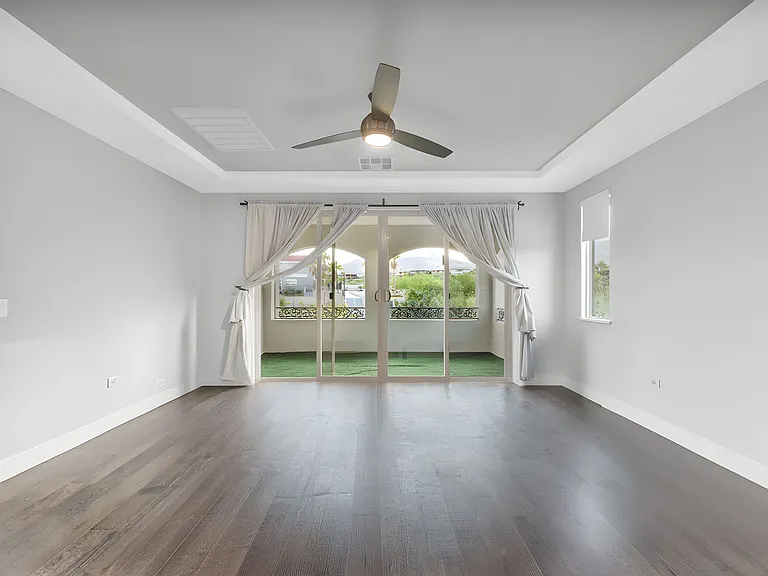 233 Castellari Dr — Photo 21
