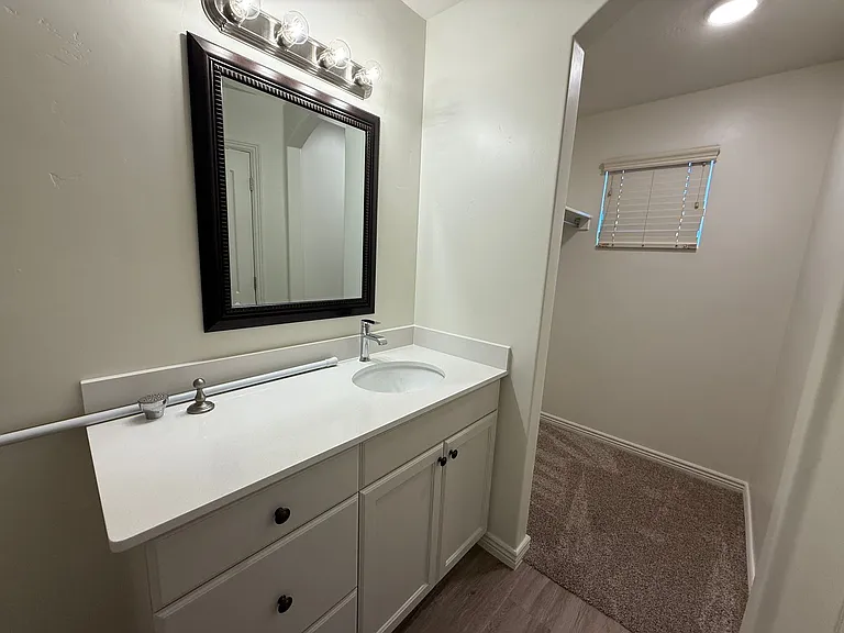 1000 E Bluffview Dr #118 — Photo 12