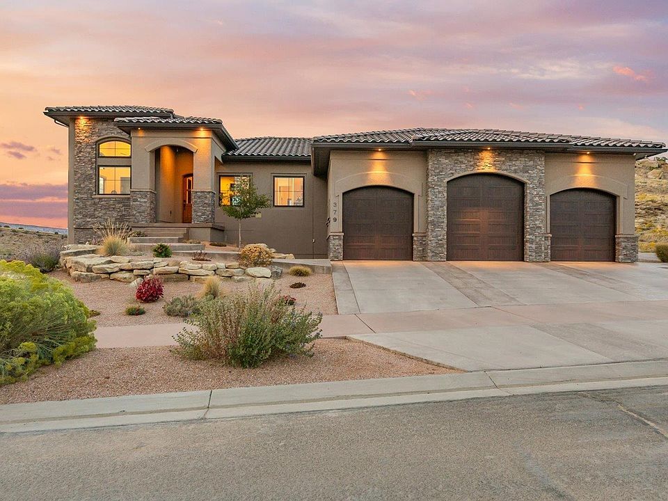 1st image of 379 High Desert Rd