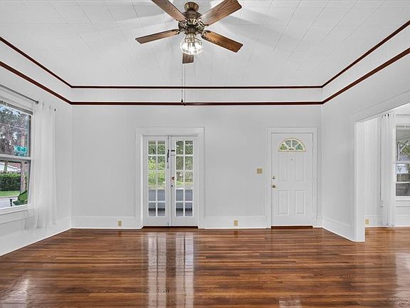 4th image of 630 NE 6TH AVENUE