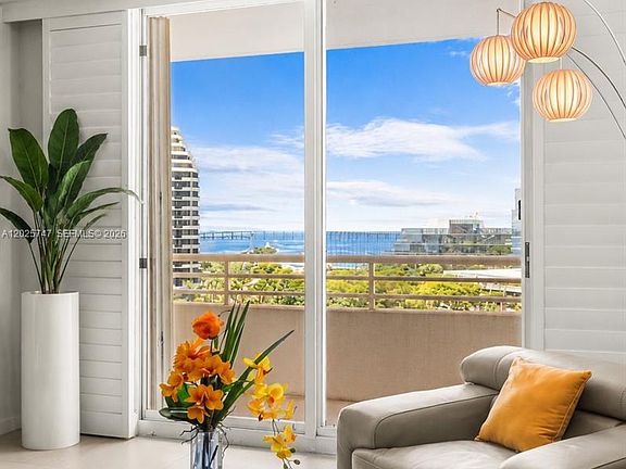 4th image of 888 Brickell Key Dr APT 1002