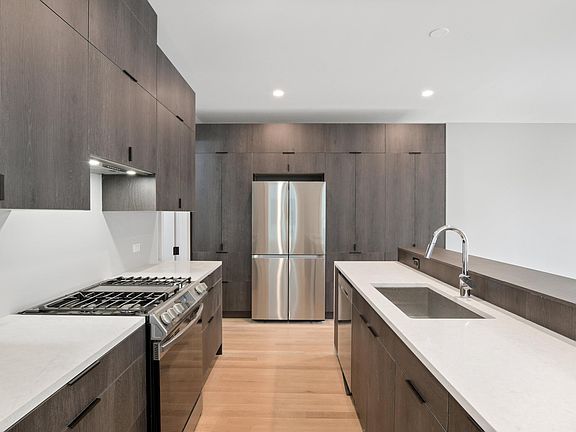 4th image of 1833 W Berenice Ave #2