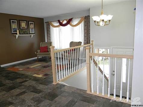 3rd image of 825 Cheryl Sue Dr