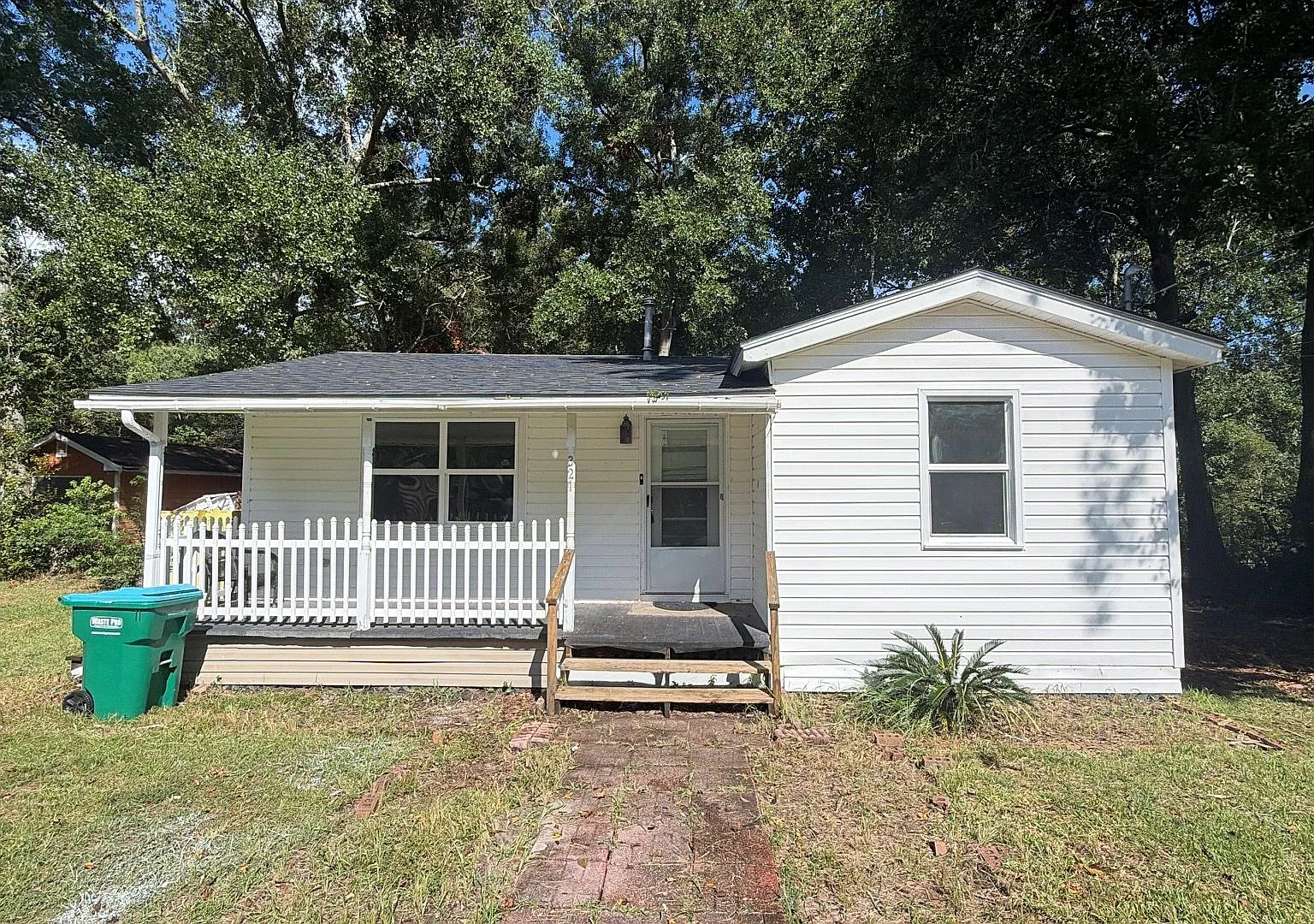Gautier 2 Bedroom — Photo 1