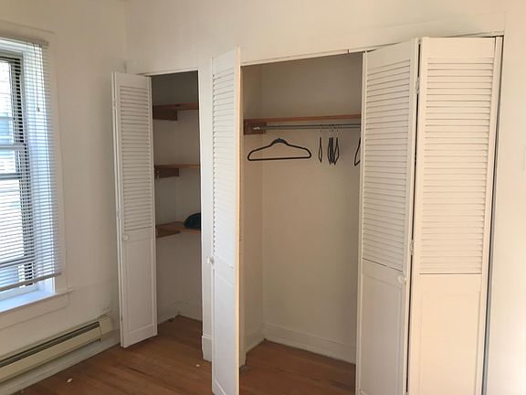 3rd image of 3267 W Wrightwood Ave #3Q