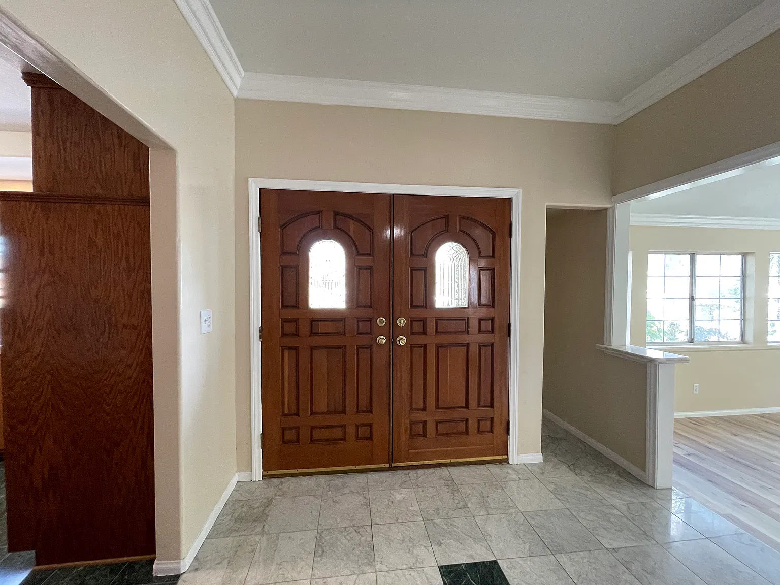 5 bed, 3450 sqft, $5,499 — Photo 4