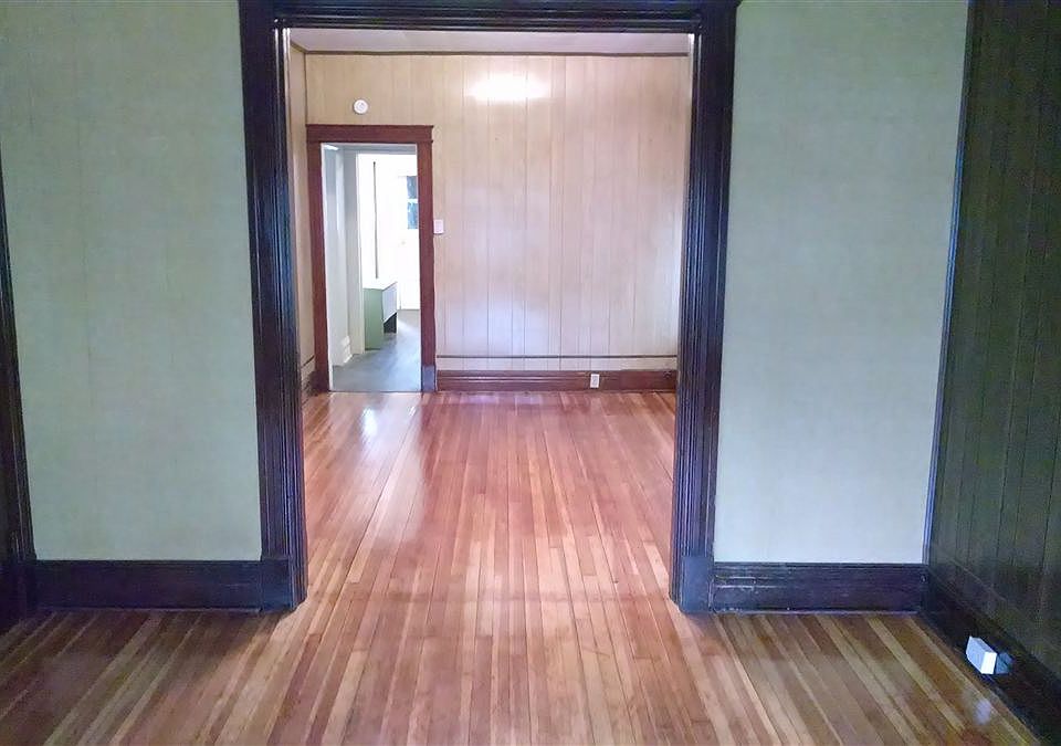 448 Yates Second floor dining room
