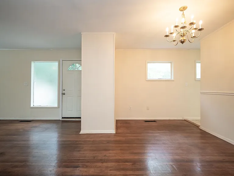 175 Habersham Way — Photo 7