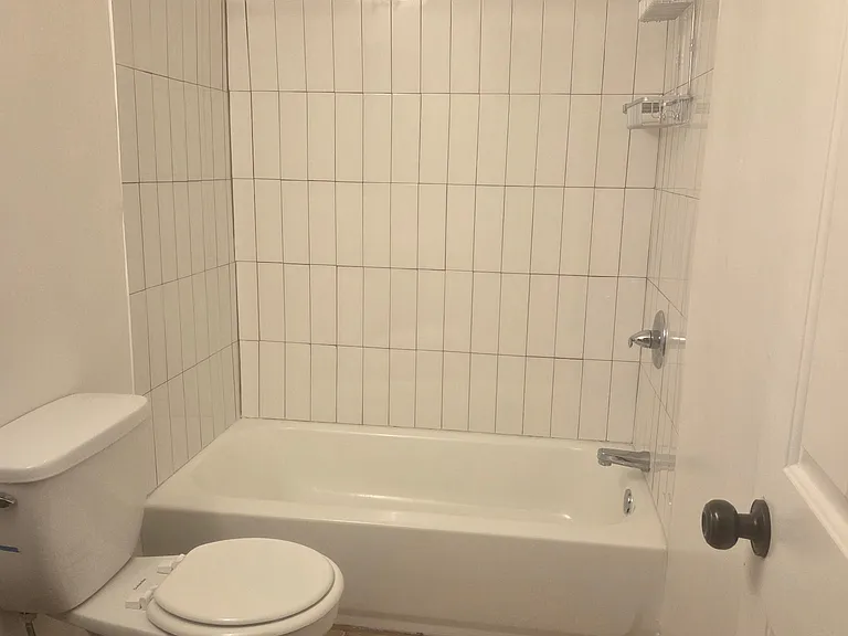 2824 Delrose Dr — Photo 13