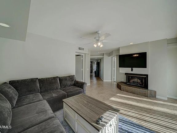 5th image of 4327 N 28TH Street #208