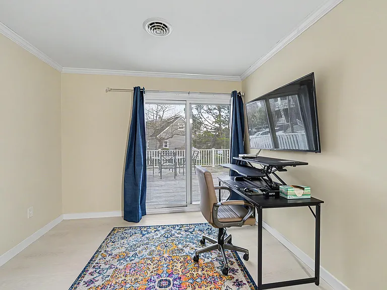 228 N 34th Ave — Photo 22