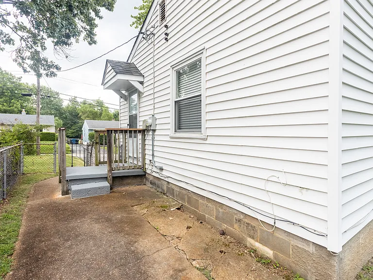 3575 Boswell Ave — Photo 18