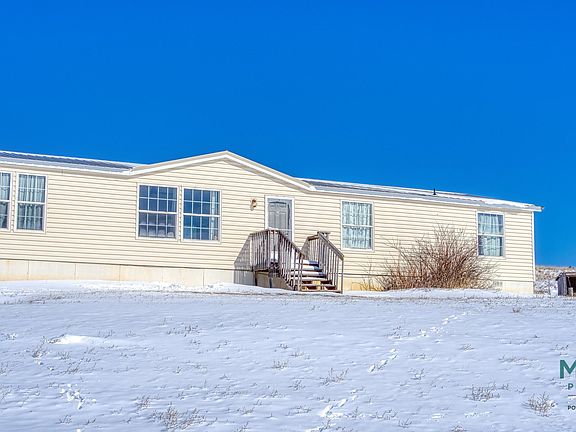 5th image of 40 Robinson Rd