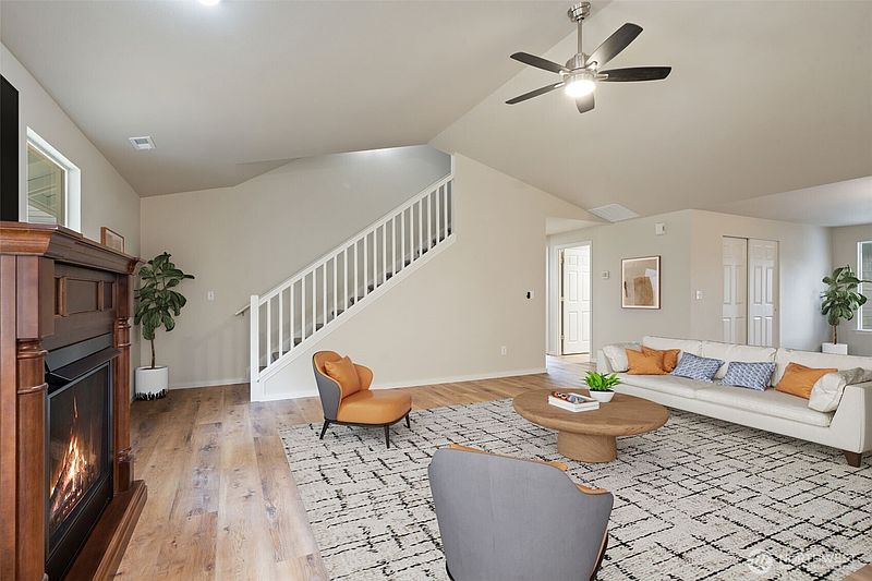 5th image of 101 Vista View Court