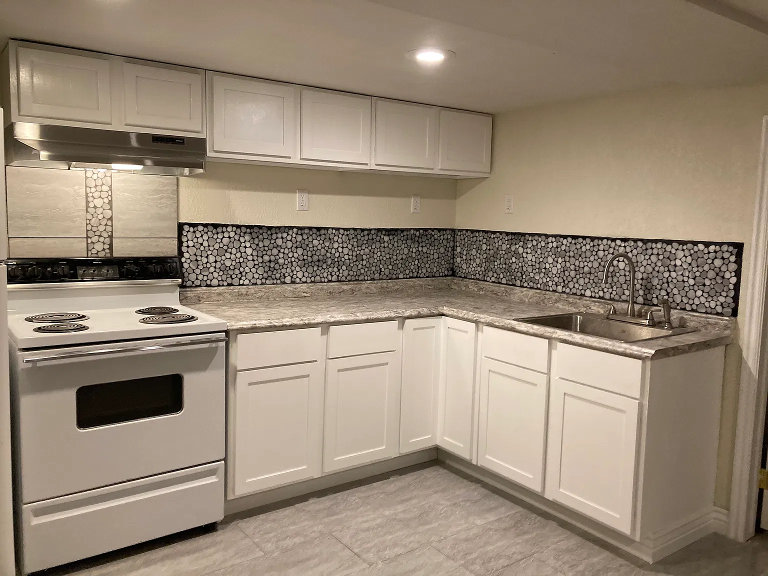 4 bed, 1736 sqft, $750 — Photo 3
