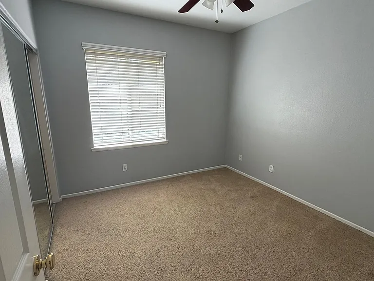 634 Sumner Way #1 — Photo 7