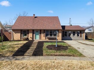 14 Laurelgrove Dr, Englewood, OH 45322