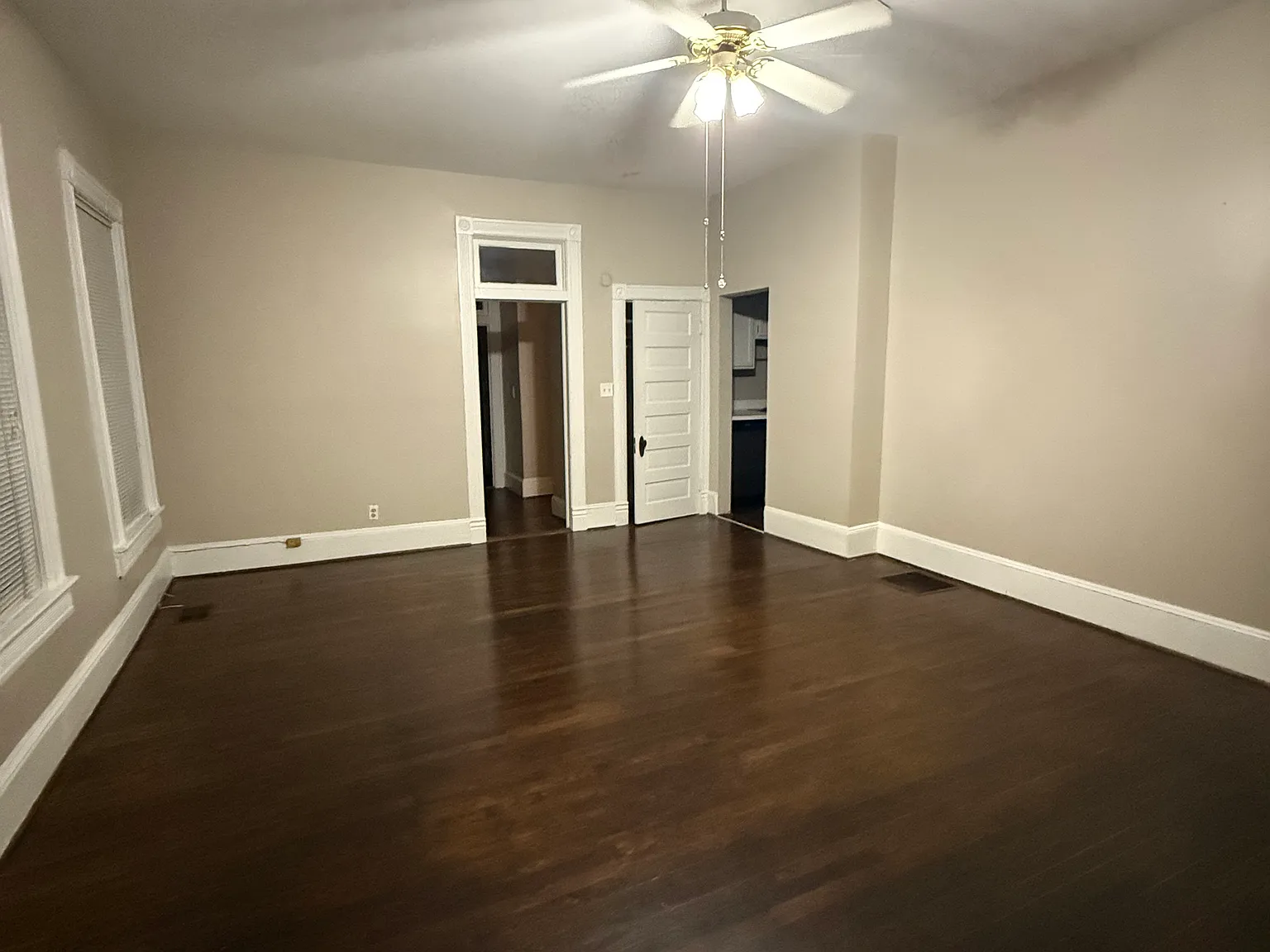 604 Boulevard SE — Photo 3