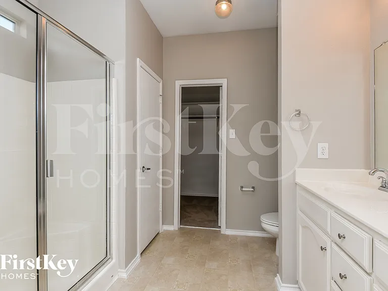 11004 Kinston St — Photo 10