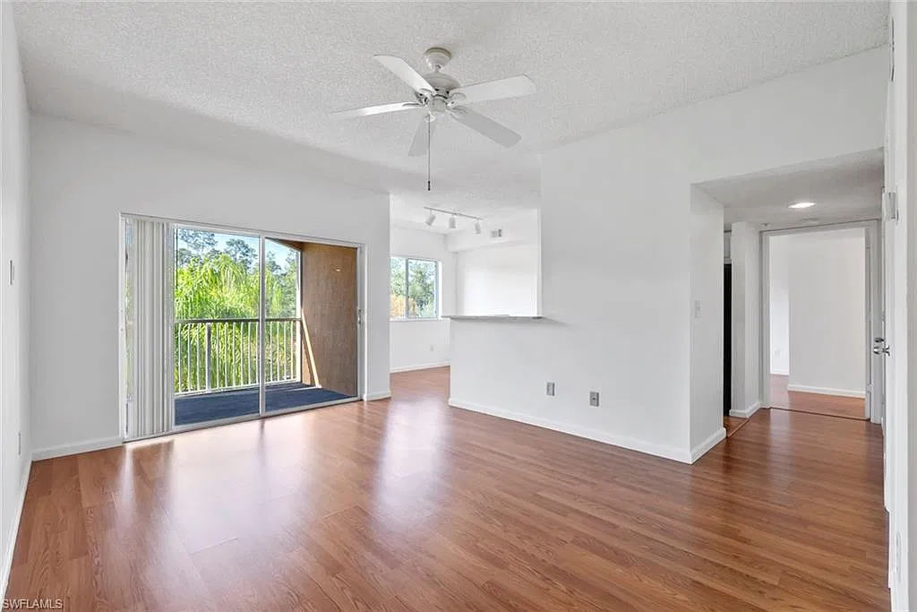 1 bed, 1.0 bath, 734 sqft, $1,600 — Photo 2