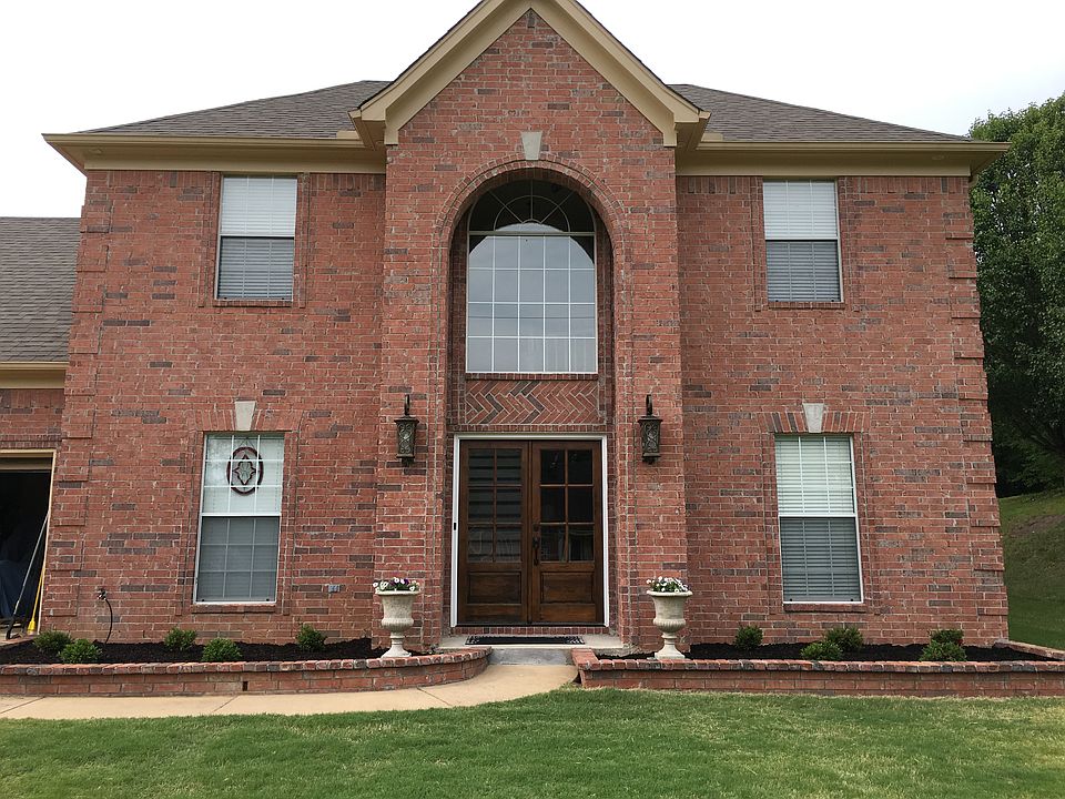 1st image of 10100 Lazy Creek Dr