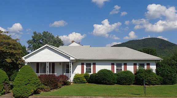 2nd image of 244 Linden Ave