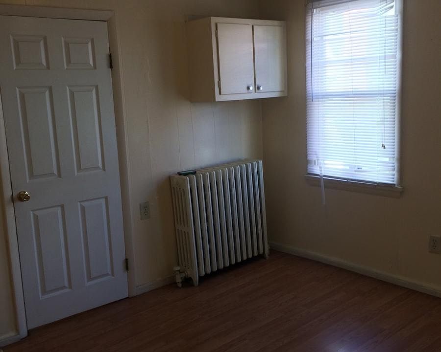 2nd image of 608 12th St #1