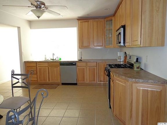 Home for Sale in Quincy, IL $159,900