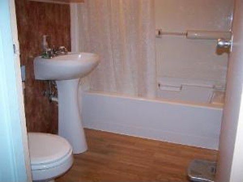 4th image of 5039 W 52nd St APT 3A